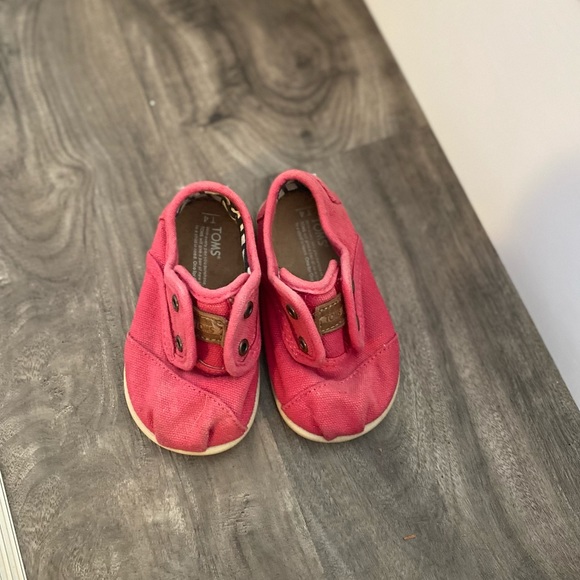 Toddler toms shoes - Picture 3 of 4